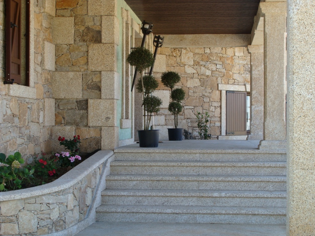 escalier pierre naturelle Granit   