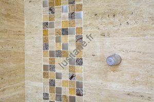 Salle de bain mur et sol pierre naturelle travertin