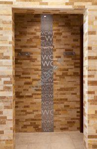 Salle de bain mur et sol pierre naturelle