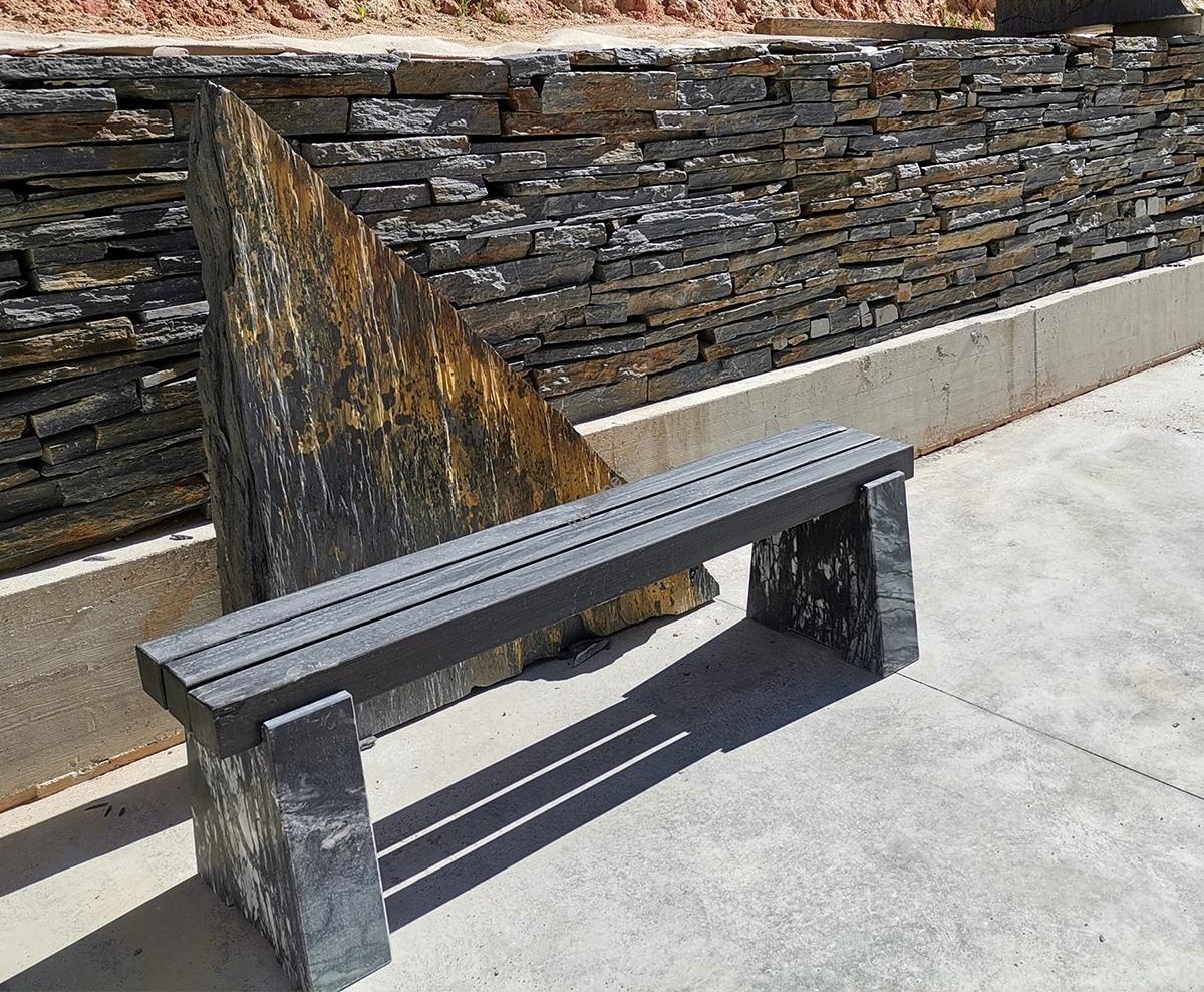 Lusitane matériaux de construction pour vous Mur et banc en barres de schiste massif dans un jardin