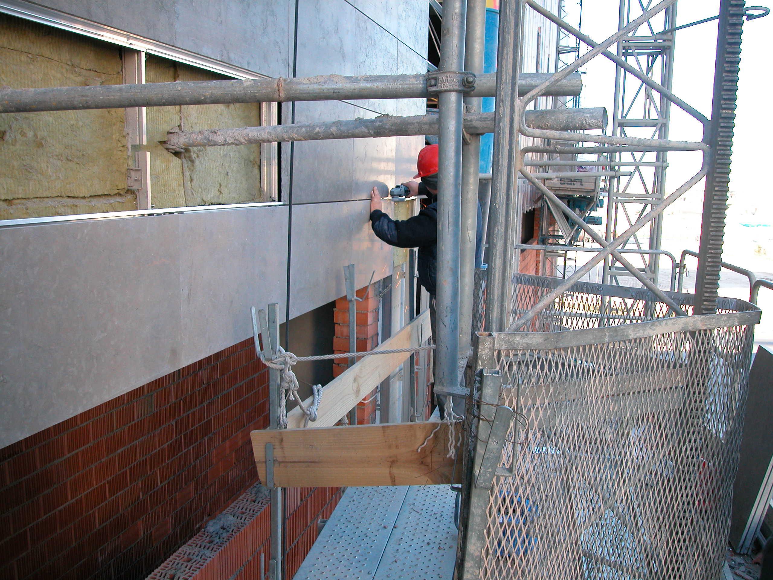 Lusitane matériaux de construction pour vous pierre sur rail pour façade