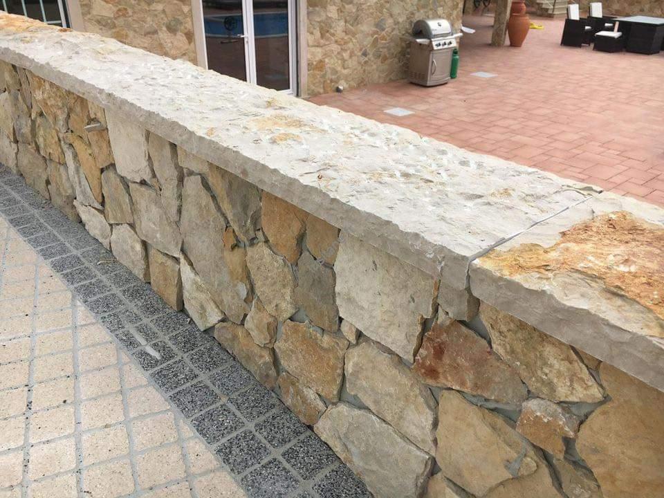 parement pierre naturelle ocre